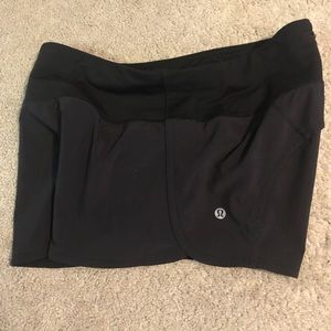 Lululemon Speed Short 4” size 6